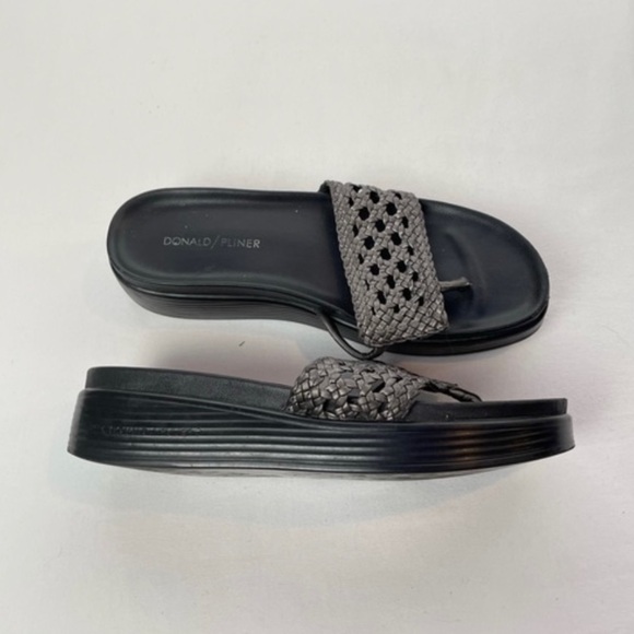 Donald J. Pliner Fiji Slip On‎ Woven Platform Sandal in Grey Size 8 - Picture 1 of 6